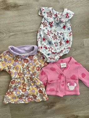 Disney Baby Girl Minnie Mouse Clothing Bundle 12 Months